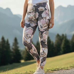Silver Icing Floral Leggings in Grey/Pink Sz M